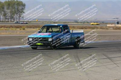 media/Oct-01-2022-24 Hours of Lemons (Sat) [[0fb1f7cfb1]]/10am (Front Straight)/